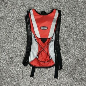 SKL Hydration Pack Lightweight Running Hiking Backpack 2 Liter Water Bladder Red